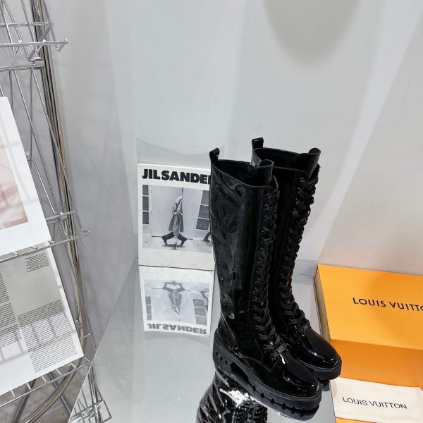 Designer LUV BOOTS 011