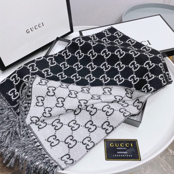 BO – Luxury Edition GCI Scarf 016