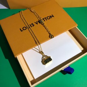 BO – Luxury Edition Necklace LUV027