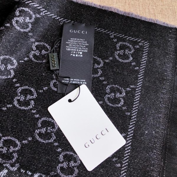 BO – Luxury Edition GCI Scarf 011