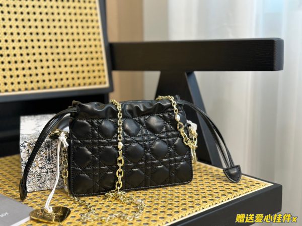 BO – New Luxury Bags DIR 365