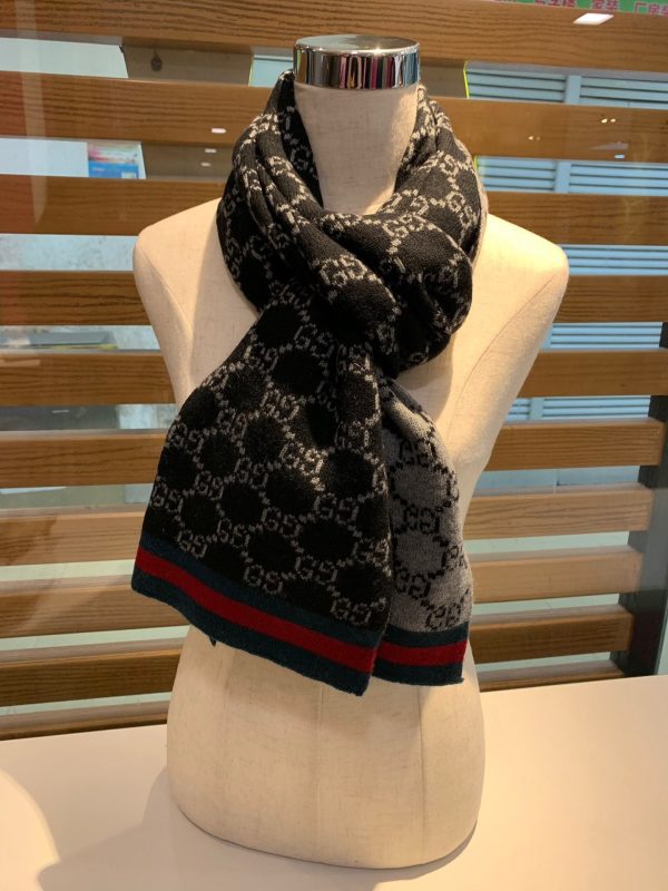 BO – Luxury Edition GCI Scarf 007