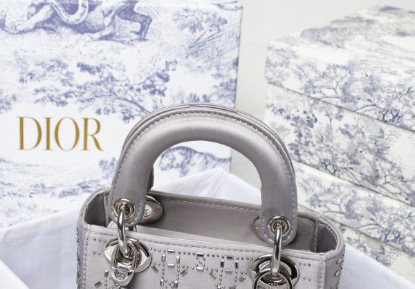 BO – Luxury Edition Bags DIR 231