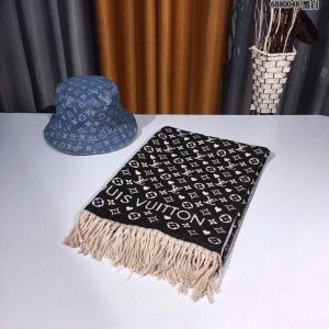 BO – Luxury Edition LUV Scarf 031