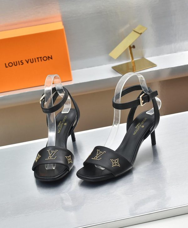 Designer LUV High Heel Shoes 002