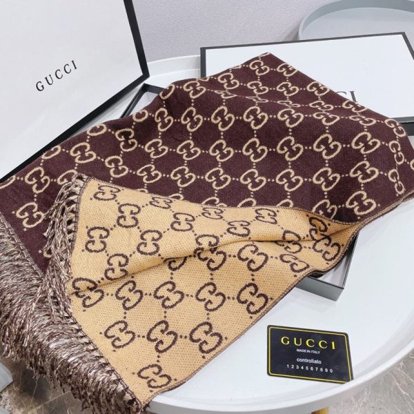 BO – Luxury Edition GCI Scarf 019