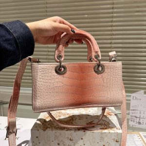 BO – New Luxury Bags DIR 372