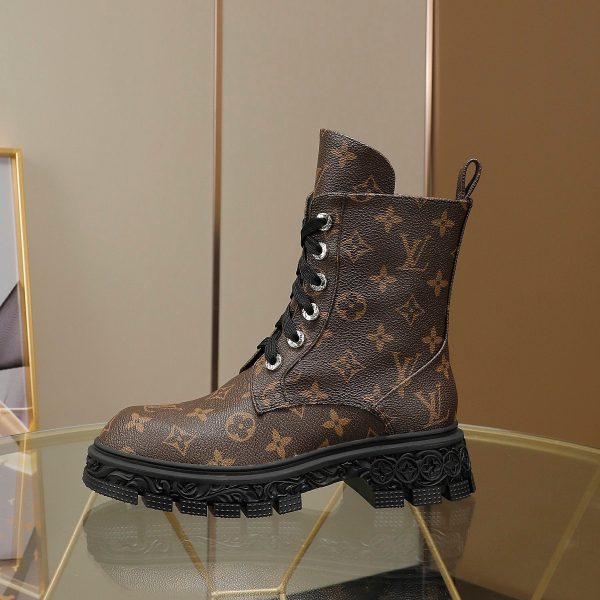 Designer LUV BOOTS 039