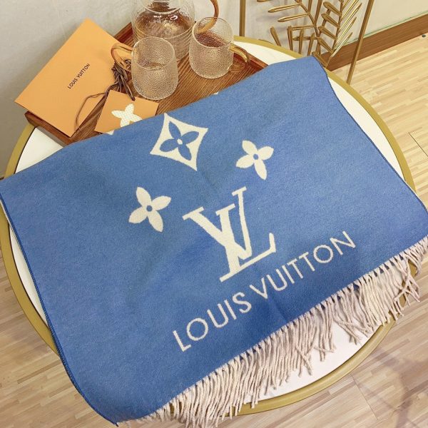 BO – Luxury Edition LUV Scarf 035