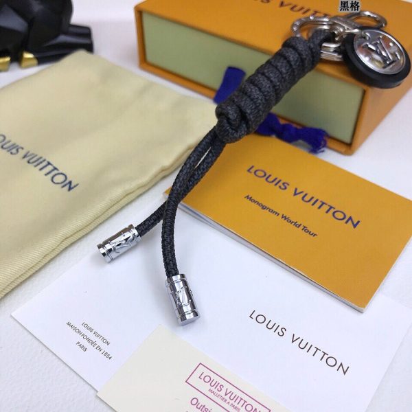 BO – Luxury Edition Keychains LUV 070