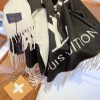 BO – Luxury Edition LUV Scarf 036