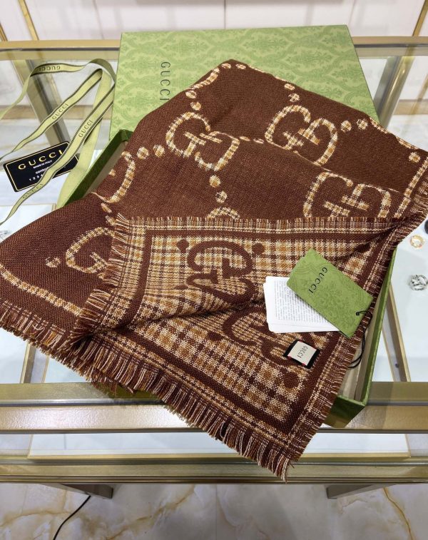 BO – Luxury Edition GCI Scarf 020