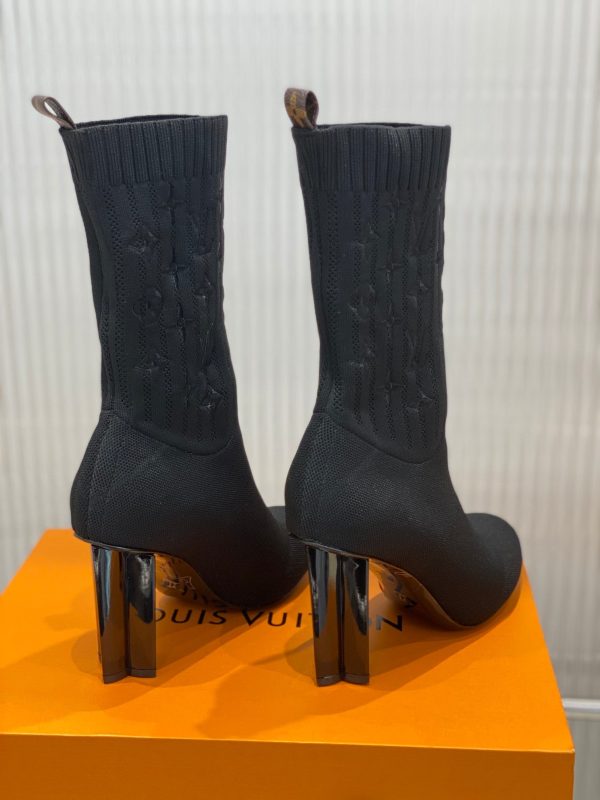 Designer LUV BOOTS 047