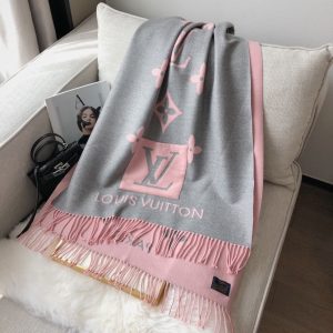 BO – Luxury Edition LUV Scarf 010