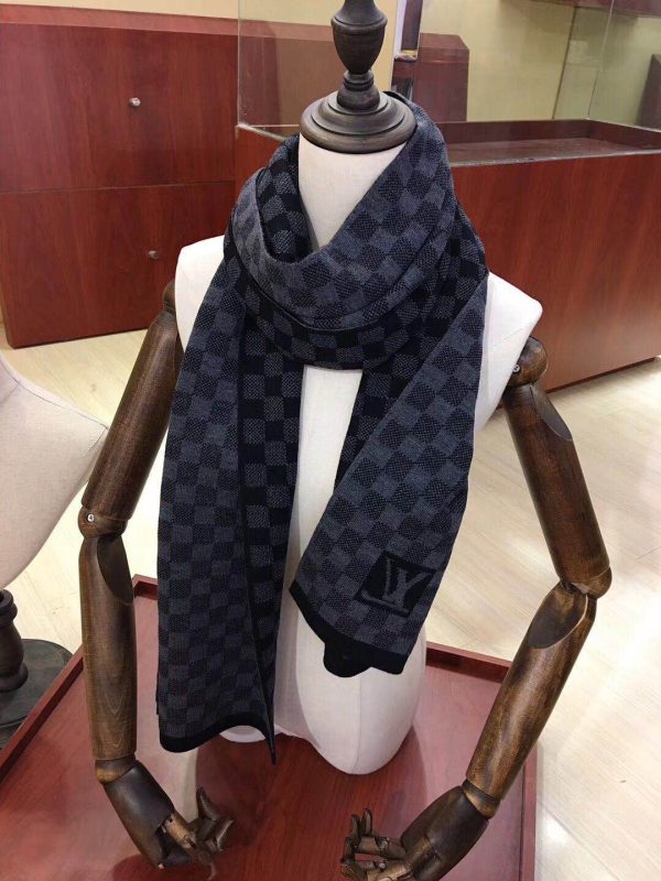 BO – Luxury Edition LUV Scarf 030