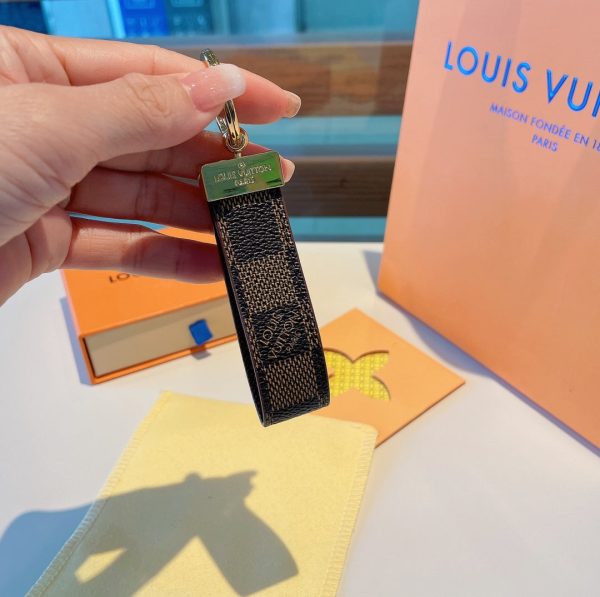 BO – Luxury Edition Keychains LUV 032