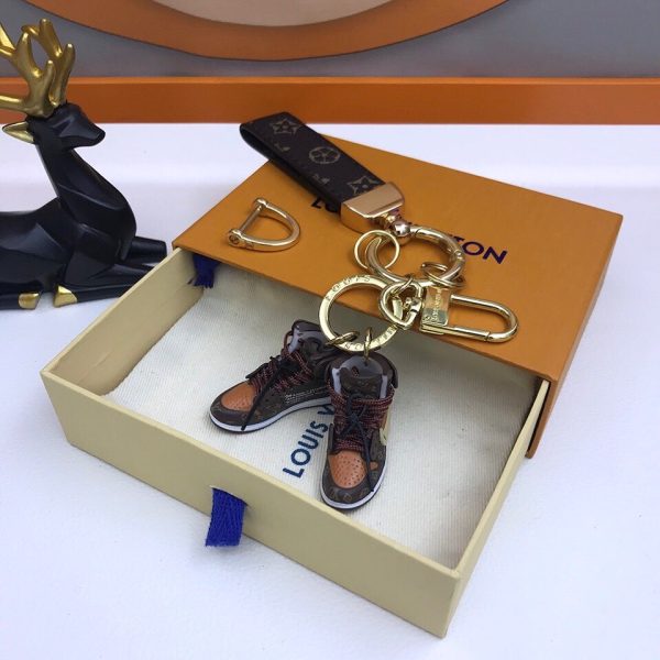 BO – Luxury Edition Keychains LUV 009