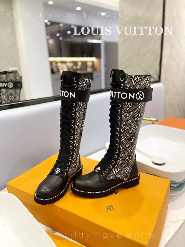 Designer LUV BOOTS 030