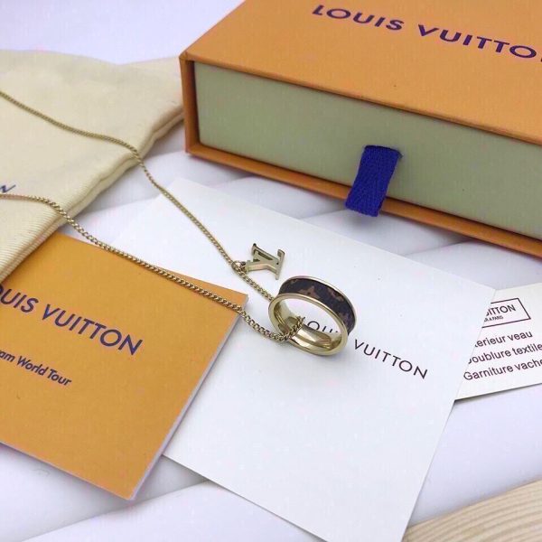 BO – Luxury Edition Necklace LUV001