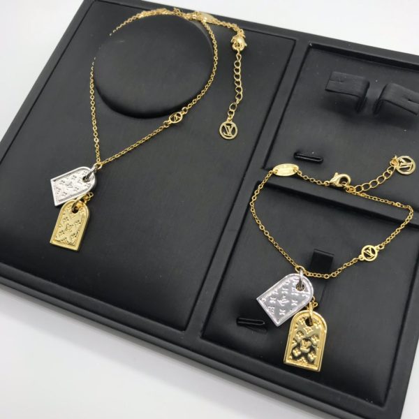 BO – Luxury Edition Necklace LUV029