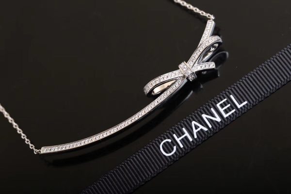 BO – Luxury Edition Necklace CH-L058