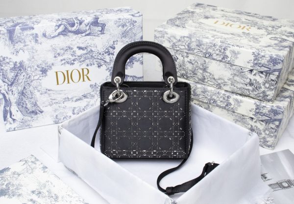 BO – Luxury Edition Bags DIR 230