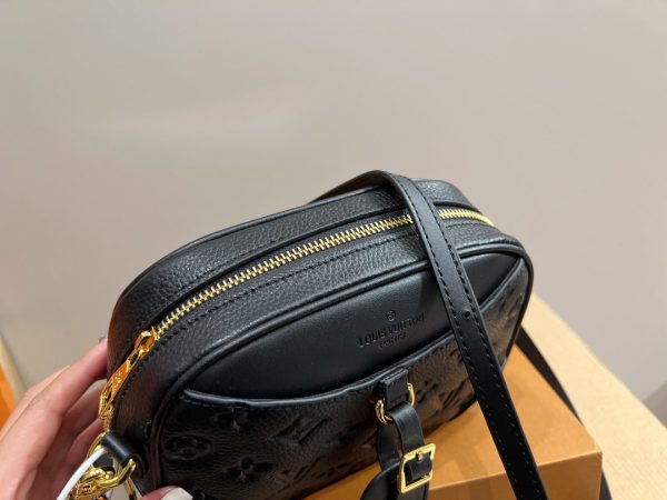 BO – New Luxury Bags LUV 756