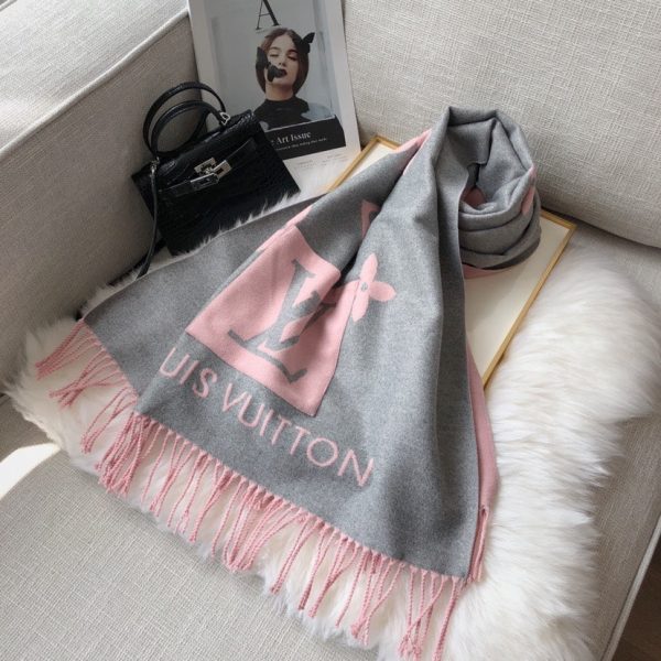 BO – Luxury Edition LUV Scarf 010