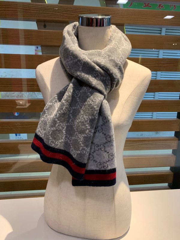 BO – Luxury Edition GCI Scarf 008