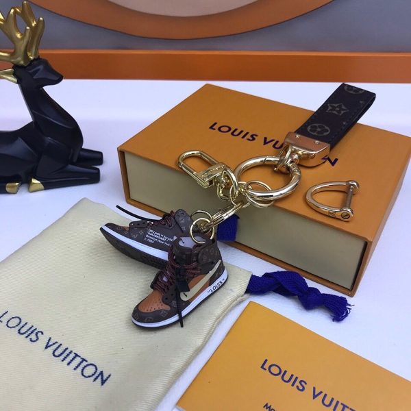 BO – Luxury Edition Keychains LUV 009