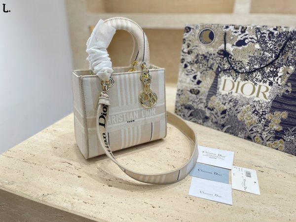 BO – Luxury Edition Bags DIR 330