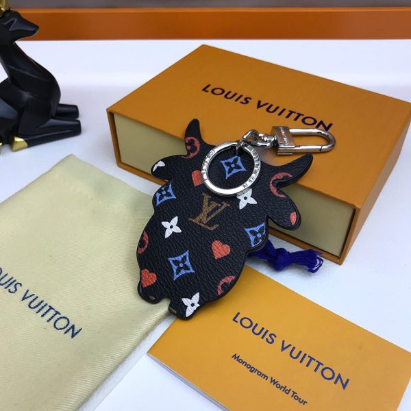 BO – Luxury Edition Keychains LUV 082