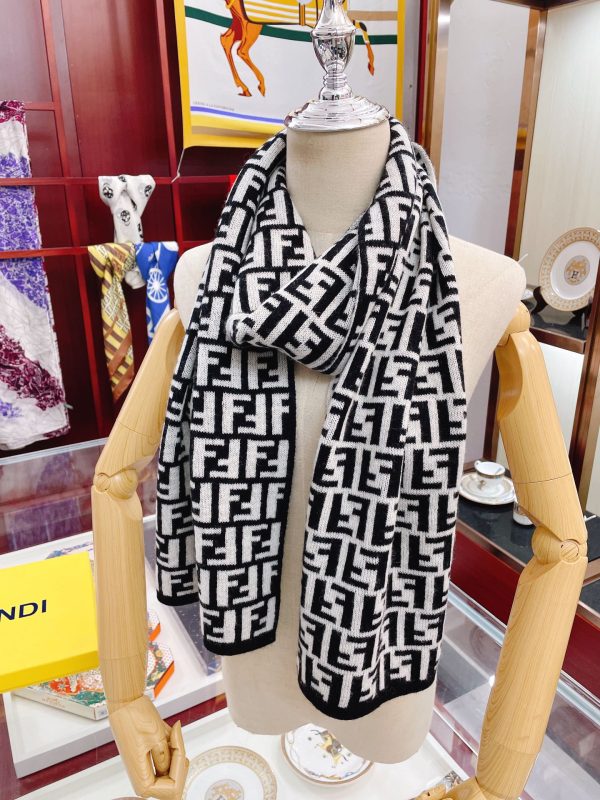 BO – Luxury Edition FEI Scarf 004