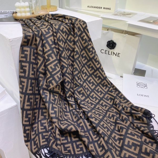 BO – Luxury Edition FEI Scarf 018