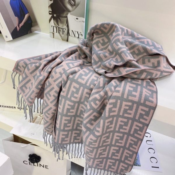 BO – Luxury Edition FEI Scarf 017