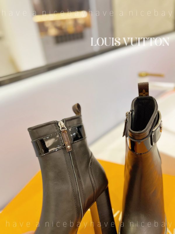 Designer LUV BOOTS 033