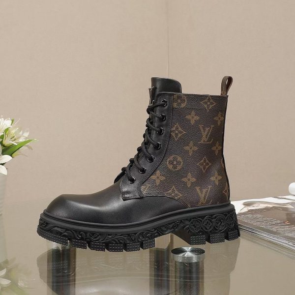 Designer LUV BOOTS 004