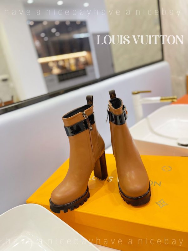 Designer LUV BOOTS 035