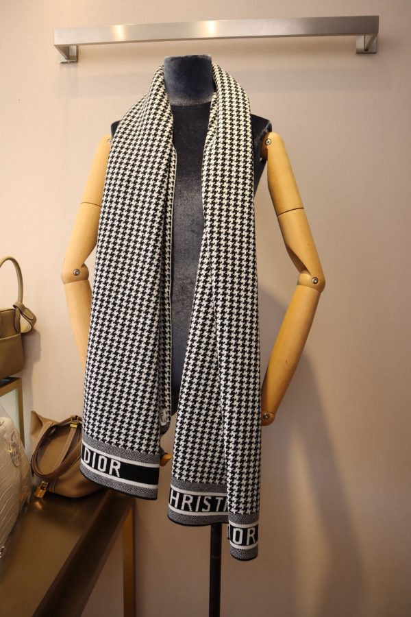 BO – Luxury Edition DIR Scarf 006