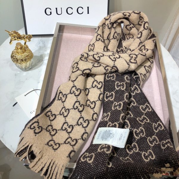 BO – Luxury Edition GCI Scarf 009