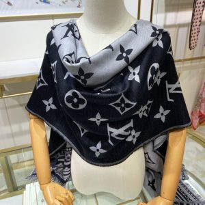 BO – Luxury Edition LUV Scarf 005