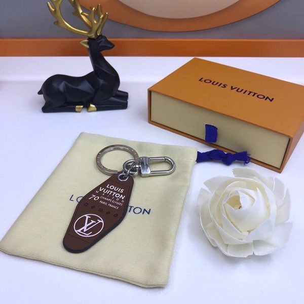 BO – Luxury Edition Keychains LUV 008