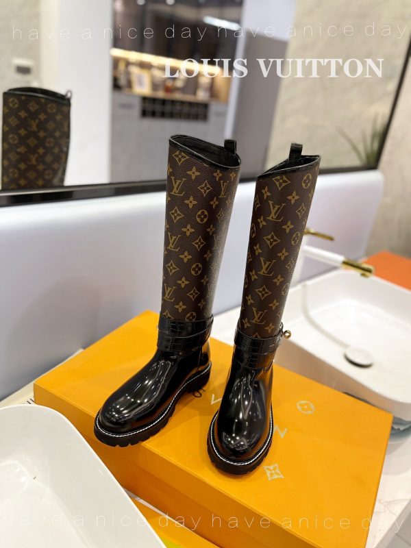 Designer LUV BOOTS 029