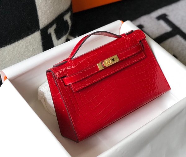 H MINI KELLY POCHETTE CROCODILE GOLD TONED HARDWARE RED 22CM