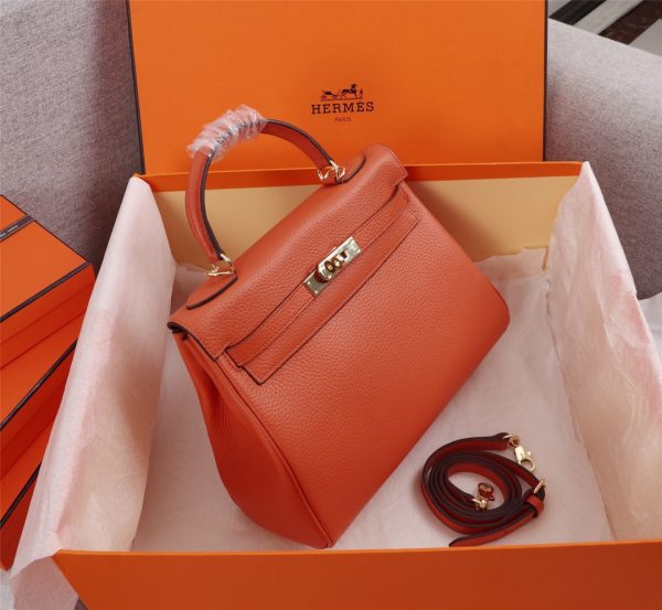 H KELLY ORANGE SELLIER ROUGE EPSOM GOLD HARDWARE 28CM