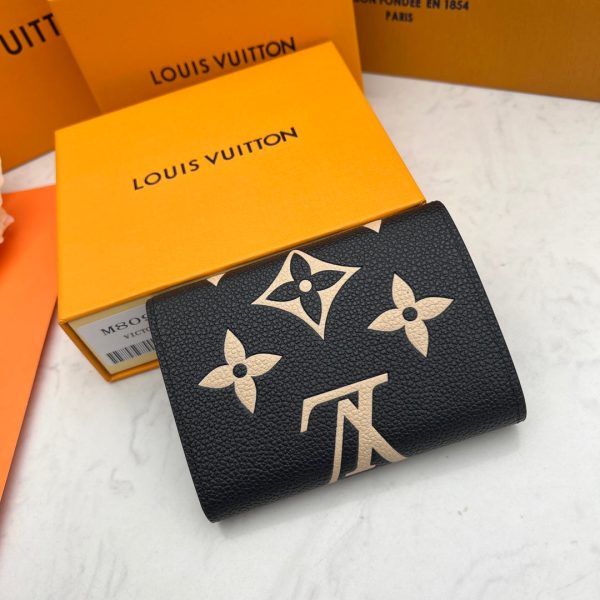 Luxury Wallet LUV 135