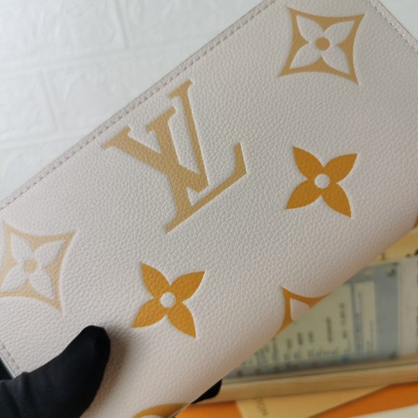 Luxury Wallet LUV 107